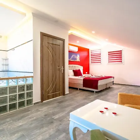 New Age Sierra Havuz Isitmali, Jakuzili, Saunali Muhafazakar Kiralik * Fethiye
