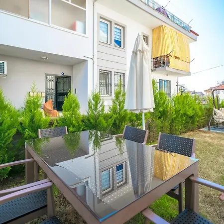 New Age Sierra Havuz Isitmali, Jakuzili, Saunali Muhafazakar Kiralik Villa